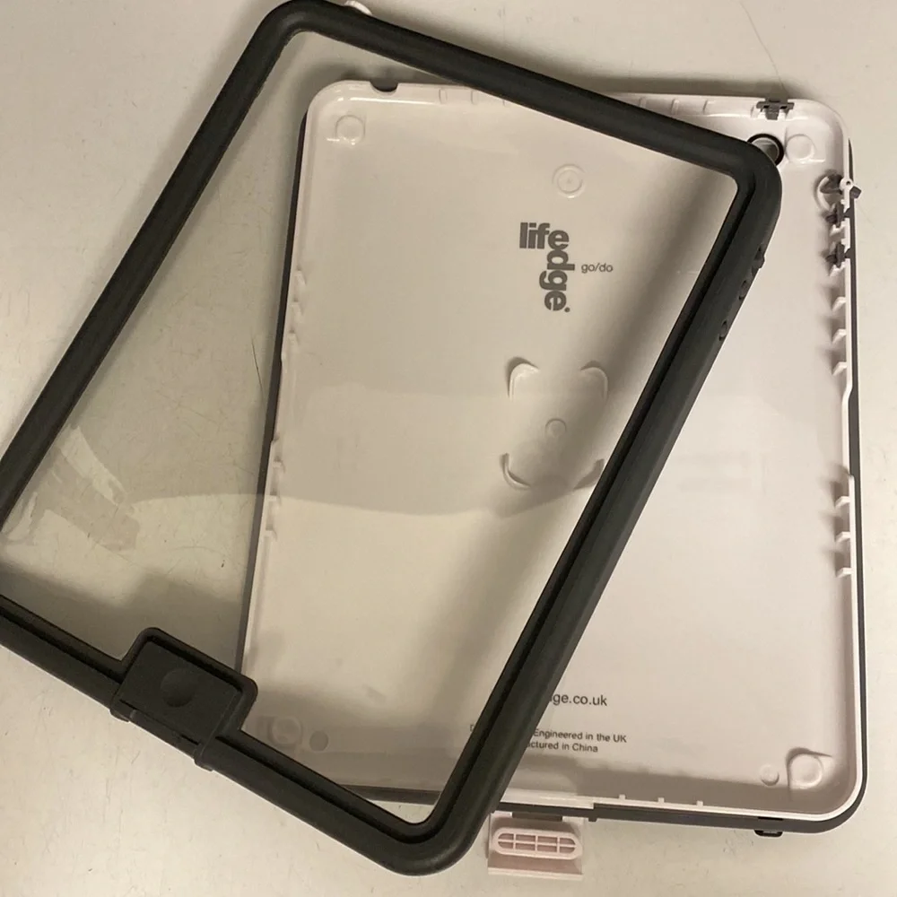 Lifeedge ipad 2 Waterproof Cover Case